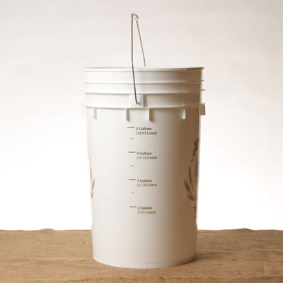 6.5 Gallon Plastic Bucket Food Grade with Lid